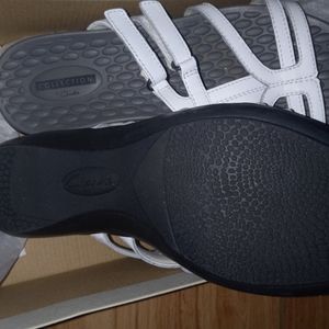 New in the box! Clarks Collection Slide Sandal
